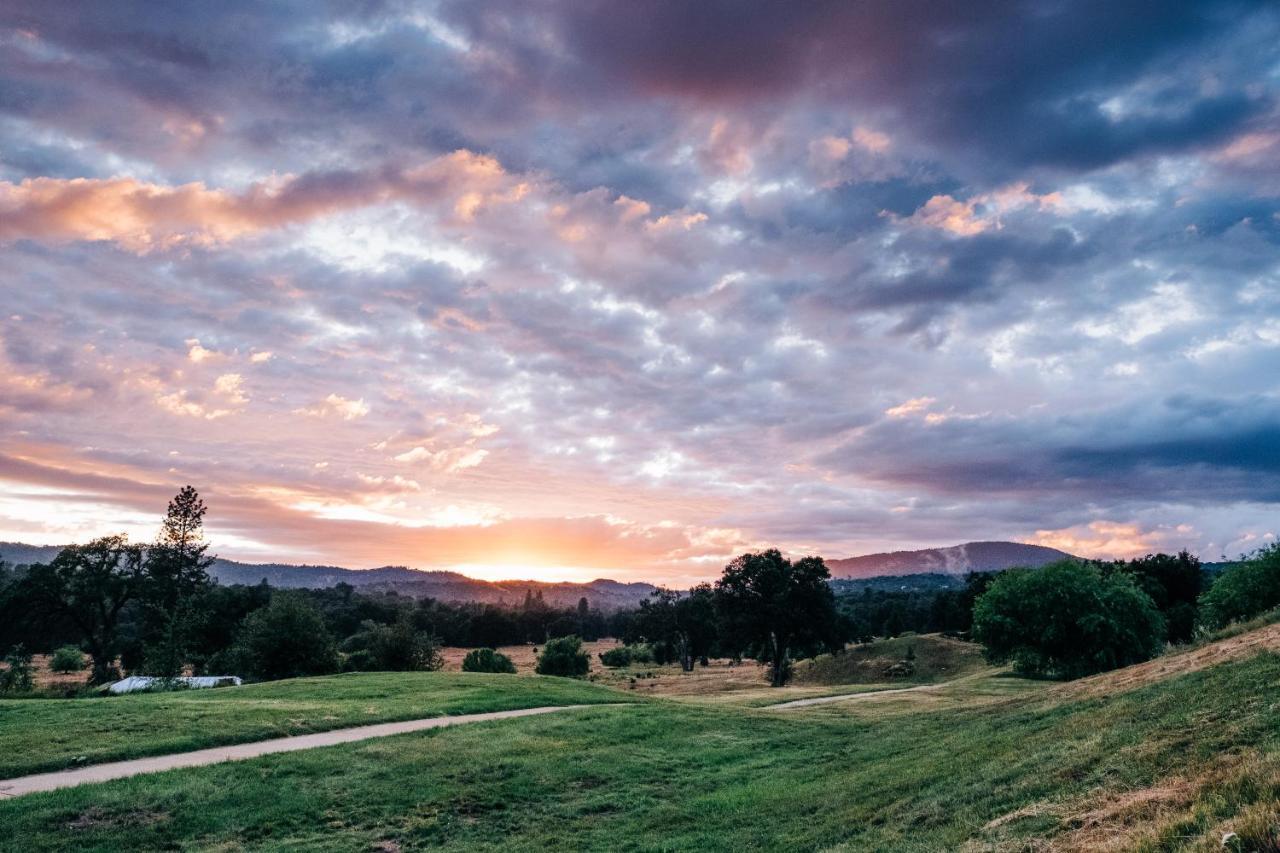 Sierra Meadows Hotel Ahwahnee Ngoại thất bức ảnh